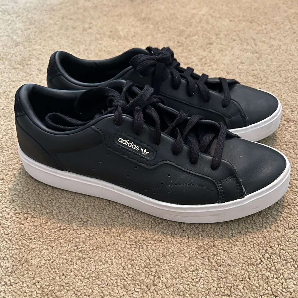 Adidas Sleek - Sz. 7.5